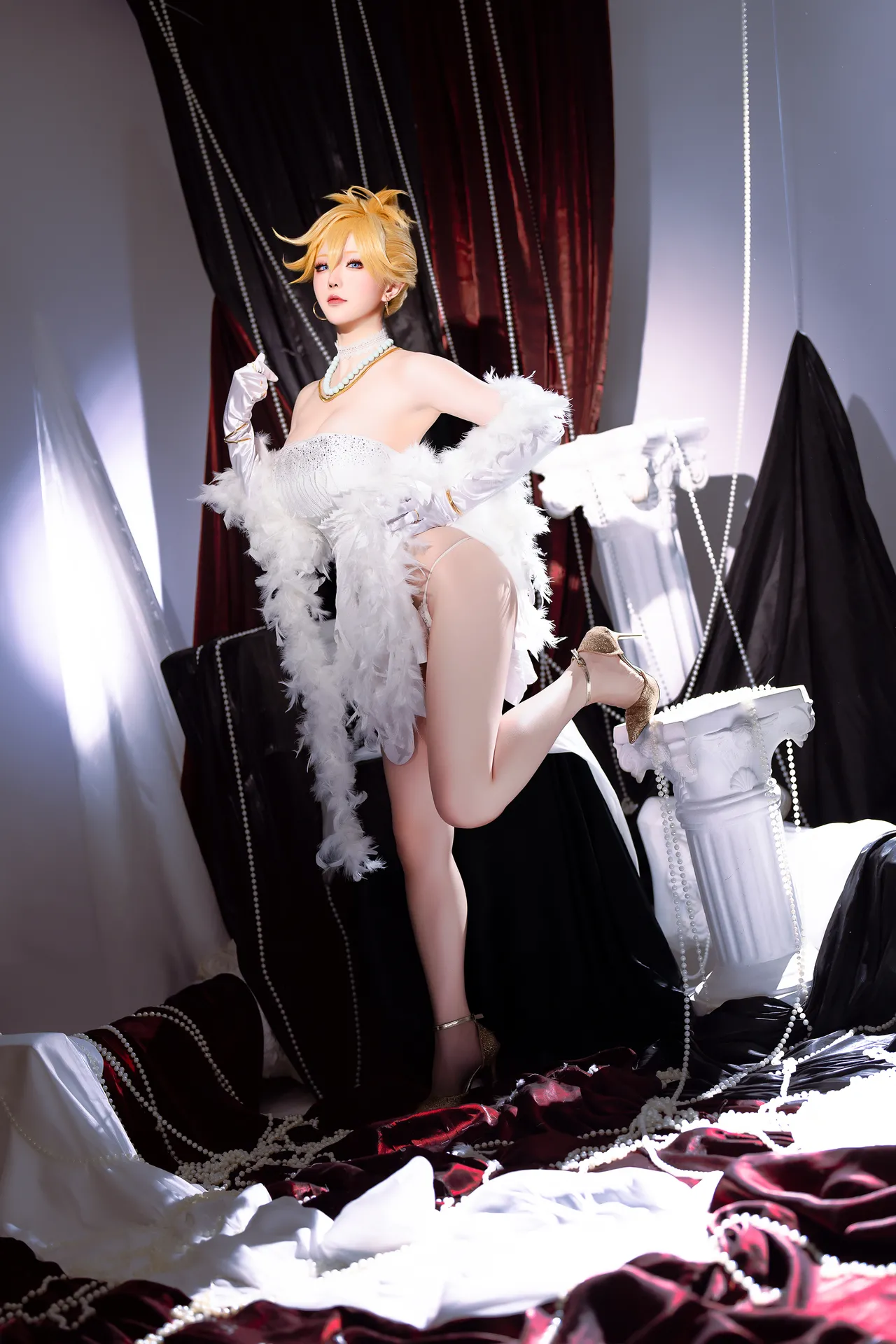 星之迟迟 - 吊带袜天使 潘迪礼服-erohere23.webp